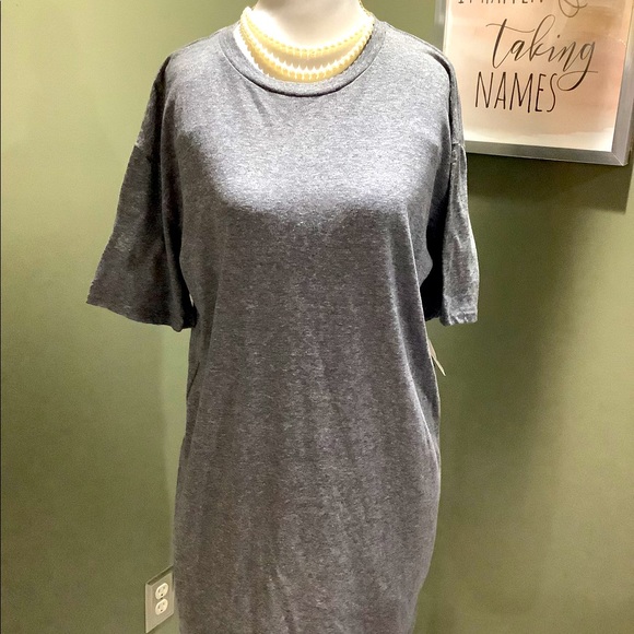 LuLaRoe Other - New Lularoe Patrick tee, medium